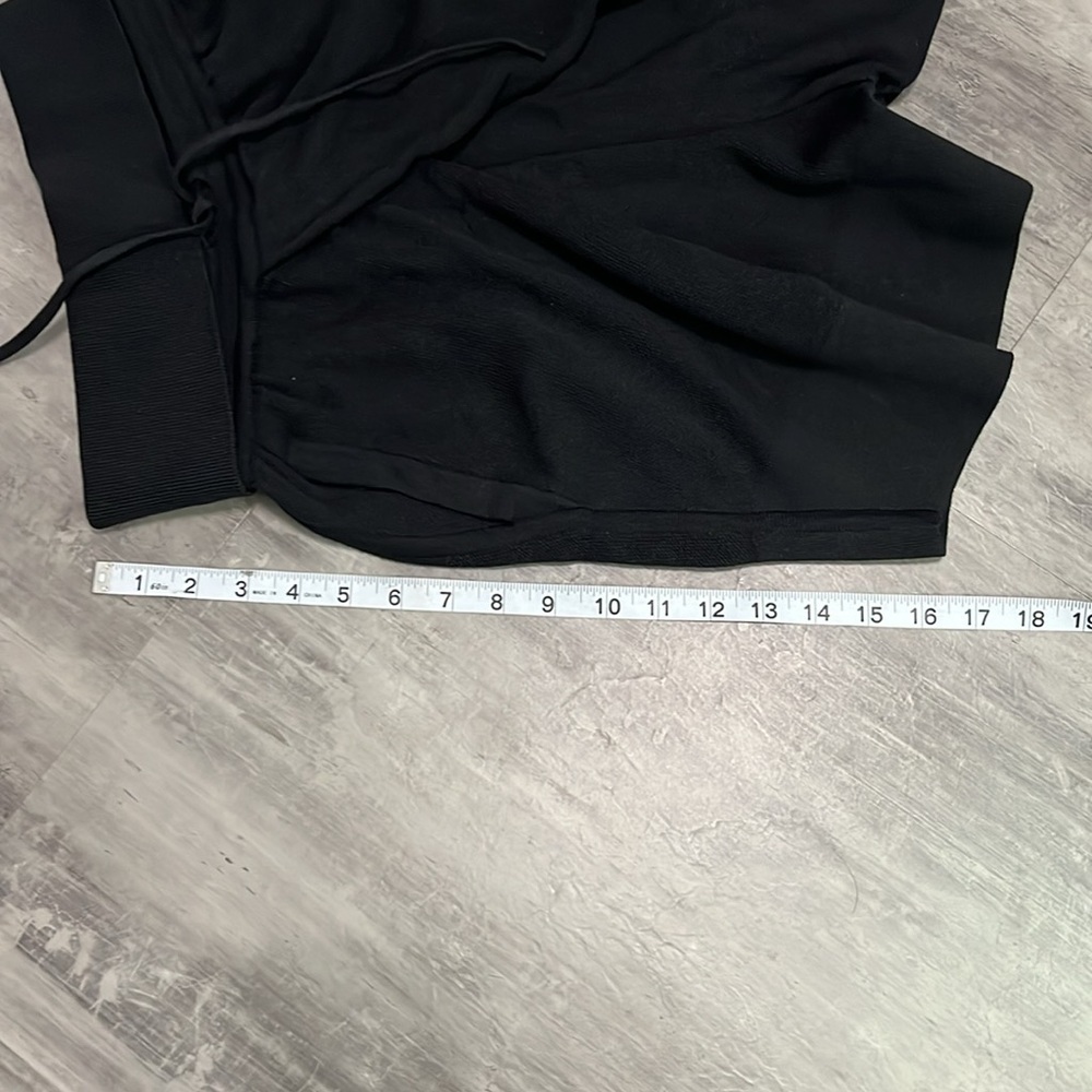 NEW with tags Nike Every Stitch Considered Black Knit Shorts Women's Small - Picture 11 of 13
